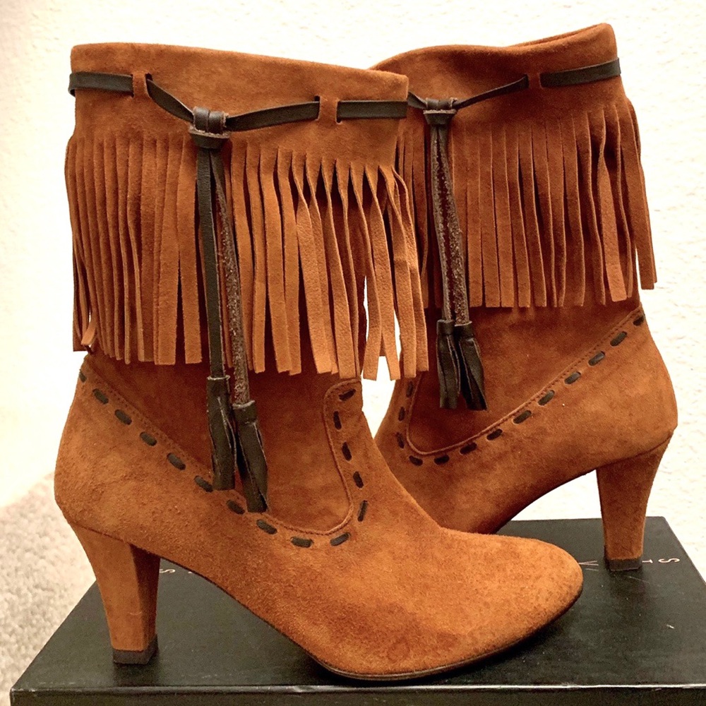 Fringe boots